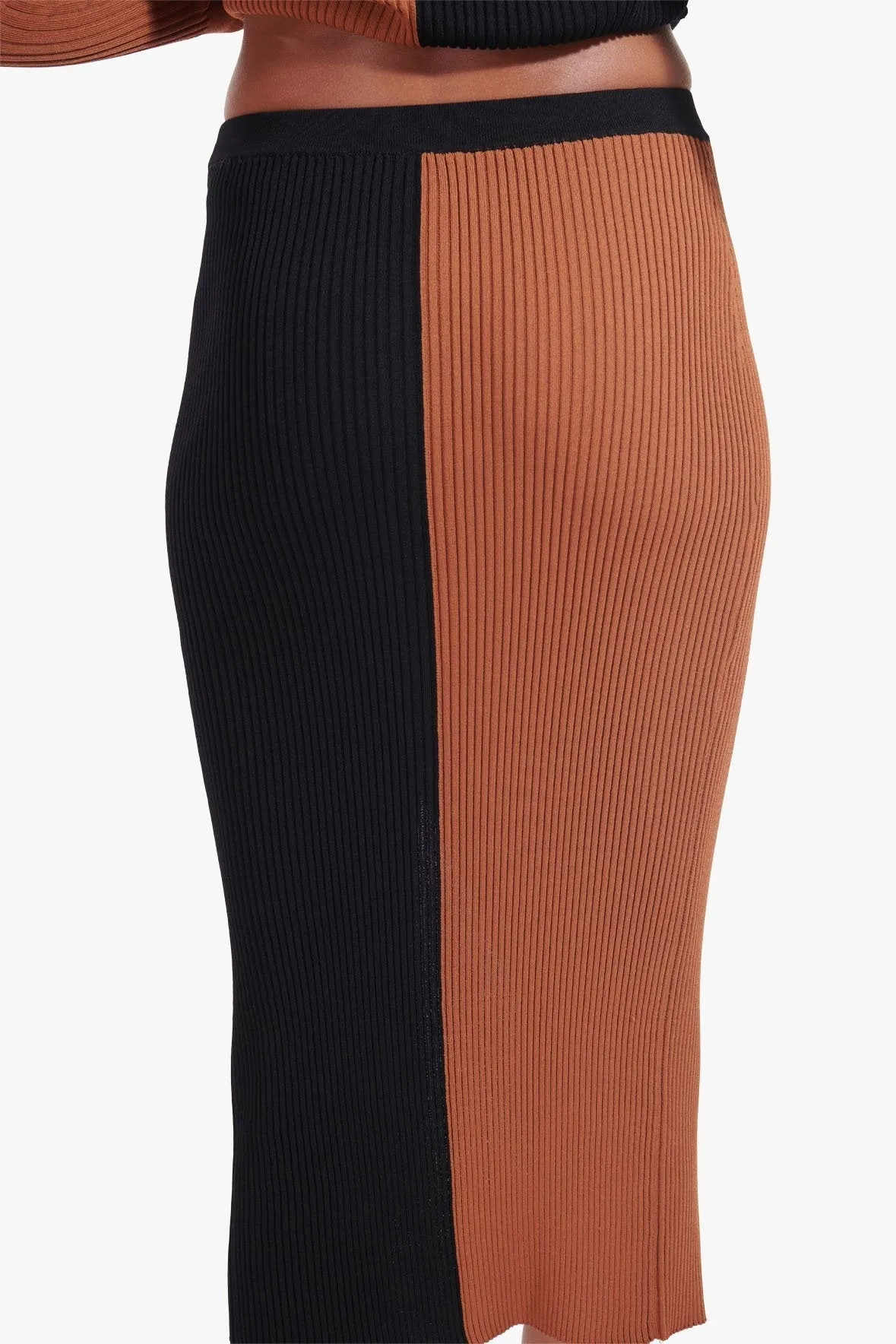 ELMS SKIRT | TAN BLACK